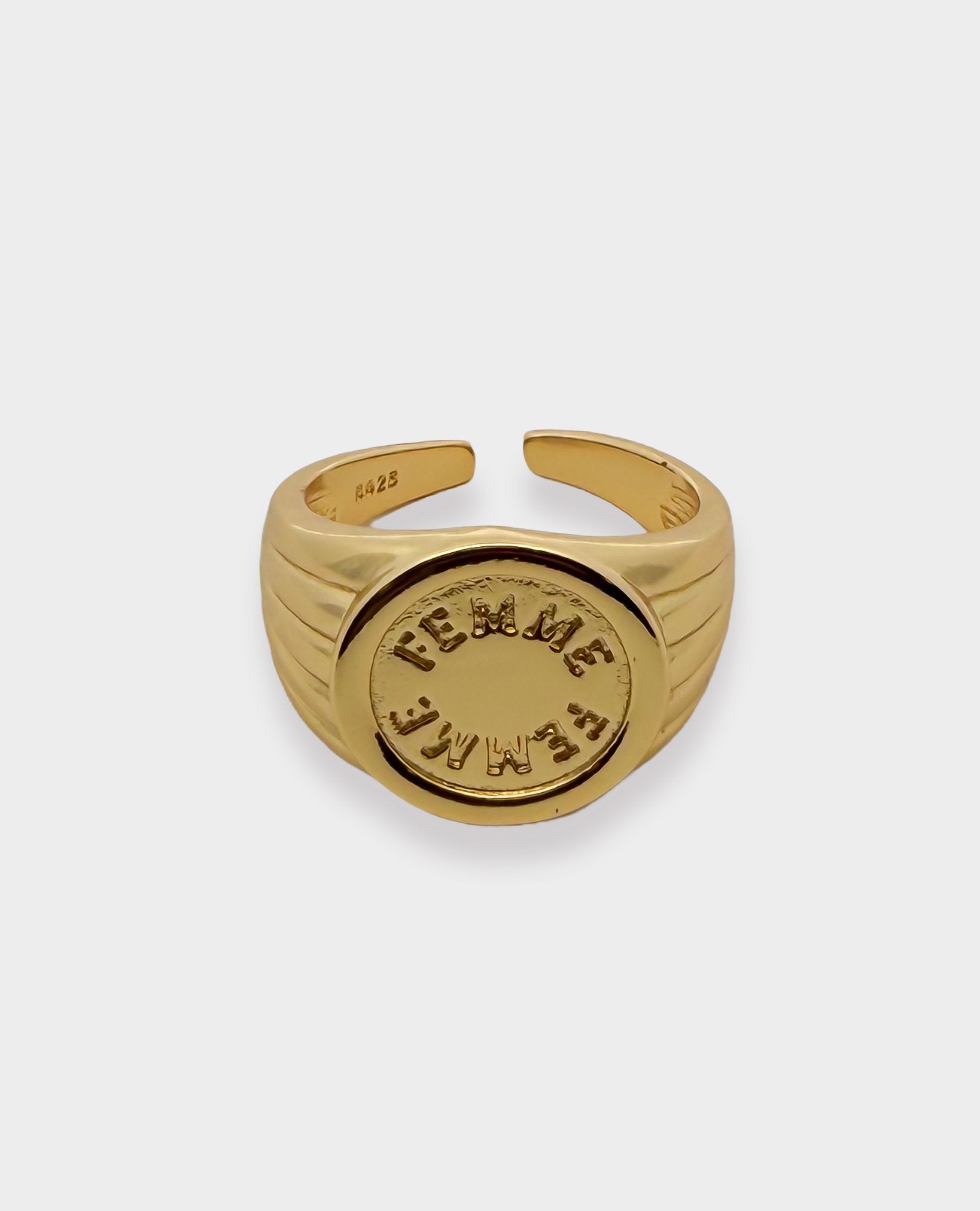 FEMME GOLD SIGNET RING