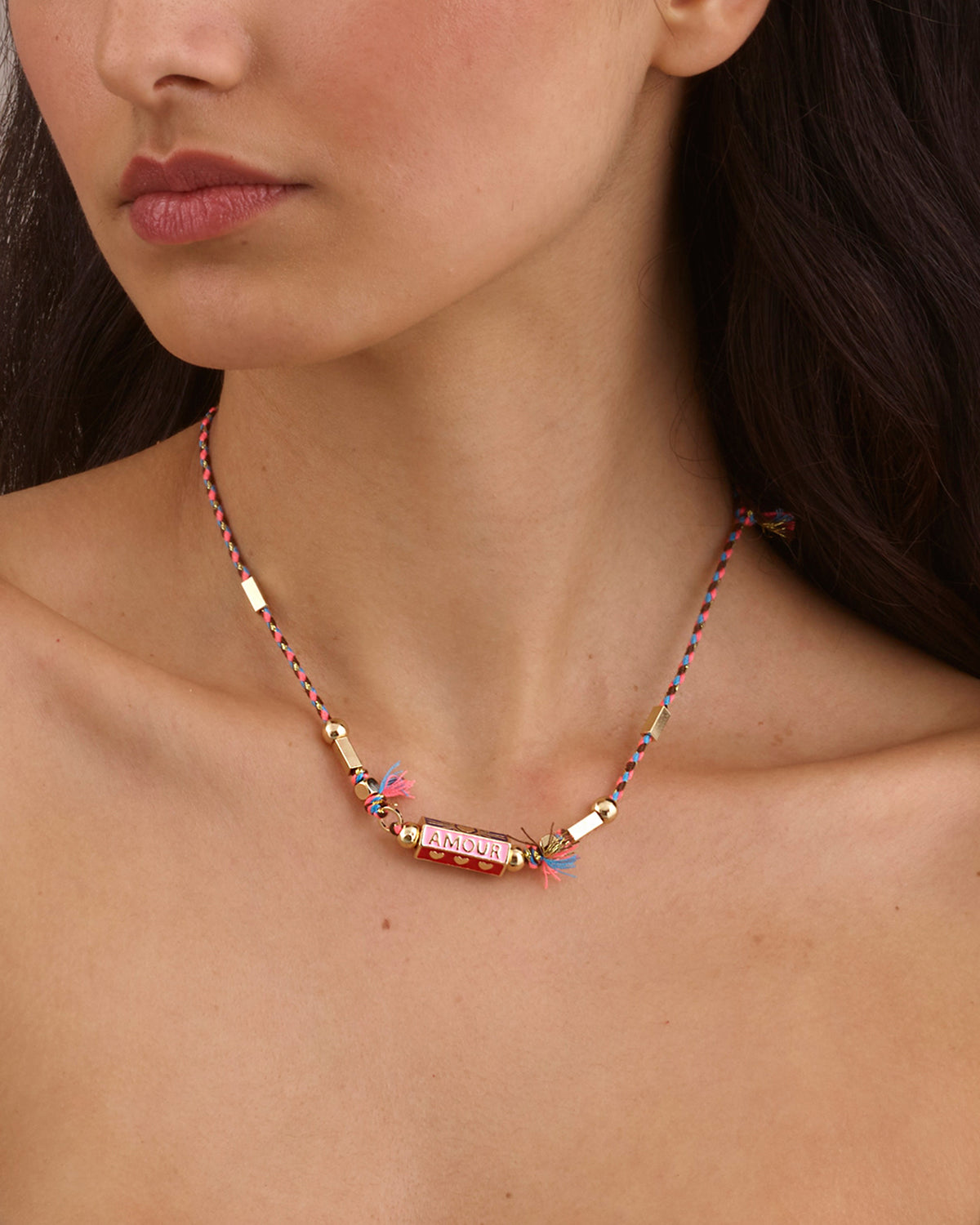 BOHEMIAN AMOUR PENDANT NECKLACE - PINK