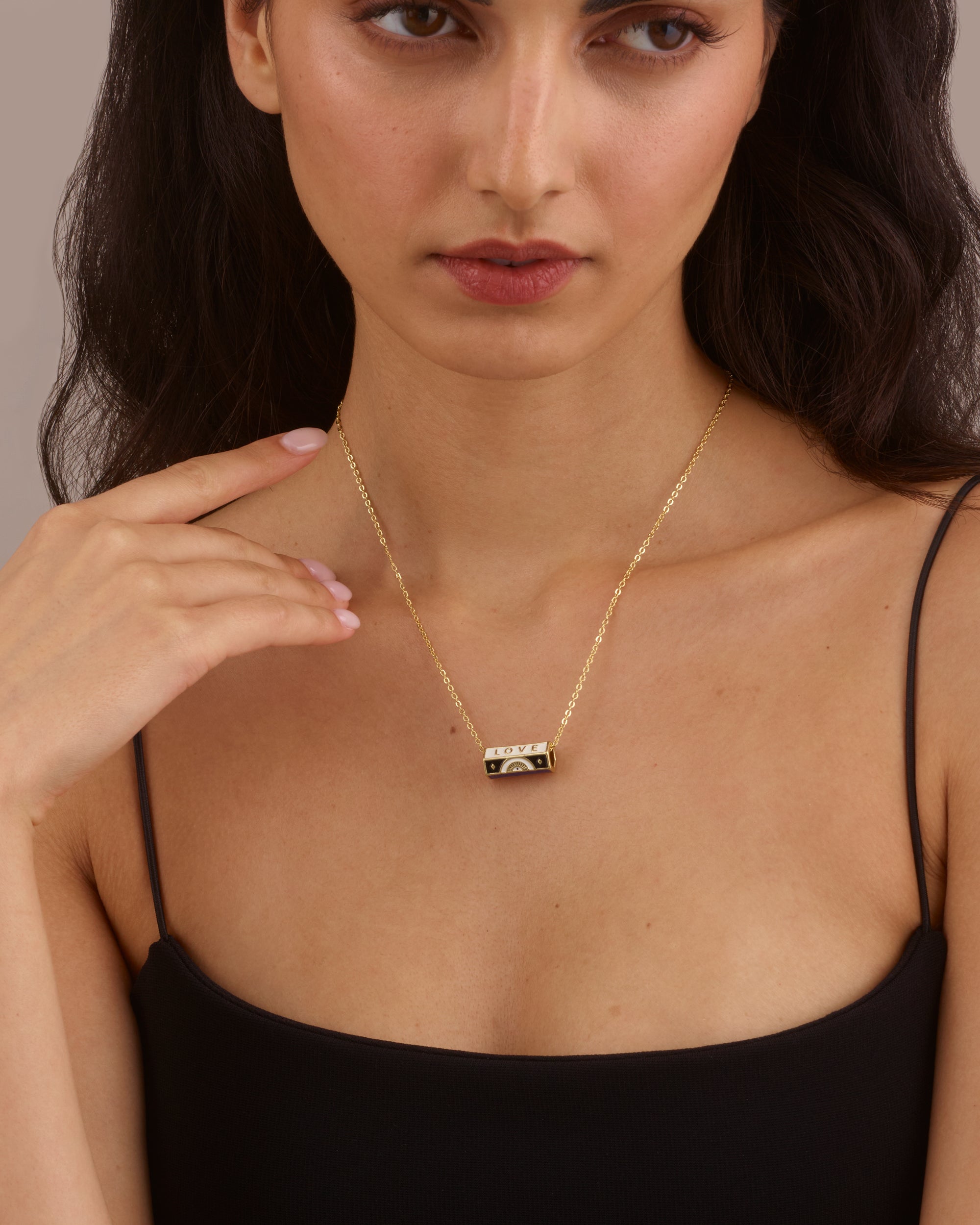BOHEMIAN LOVE PENDANT NECKLACE - NAVY BLUE