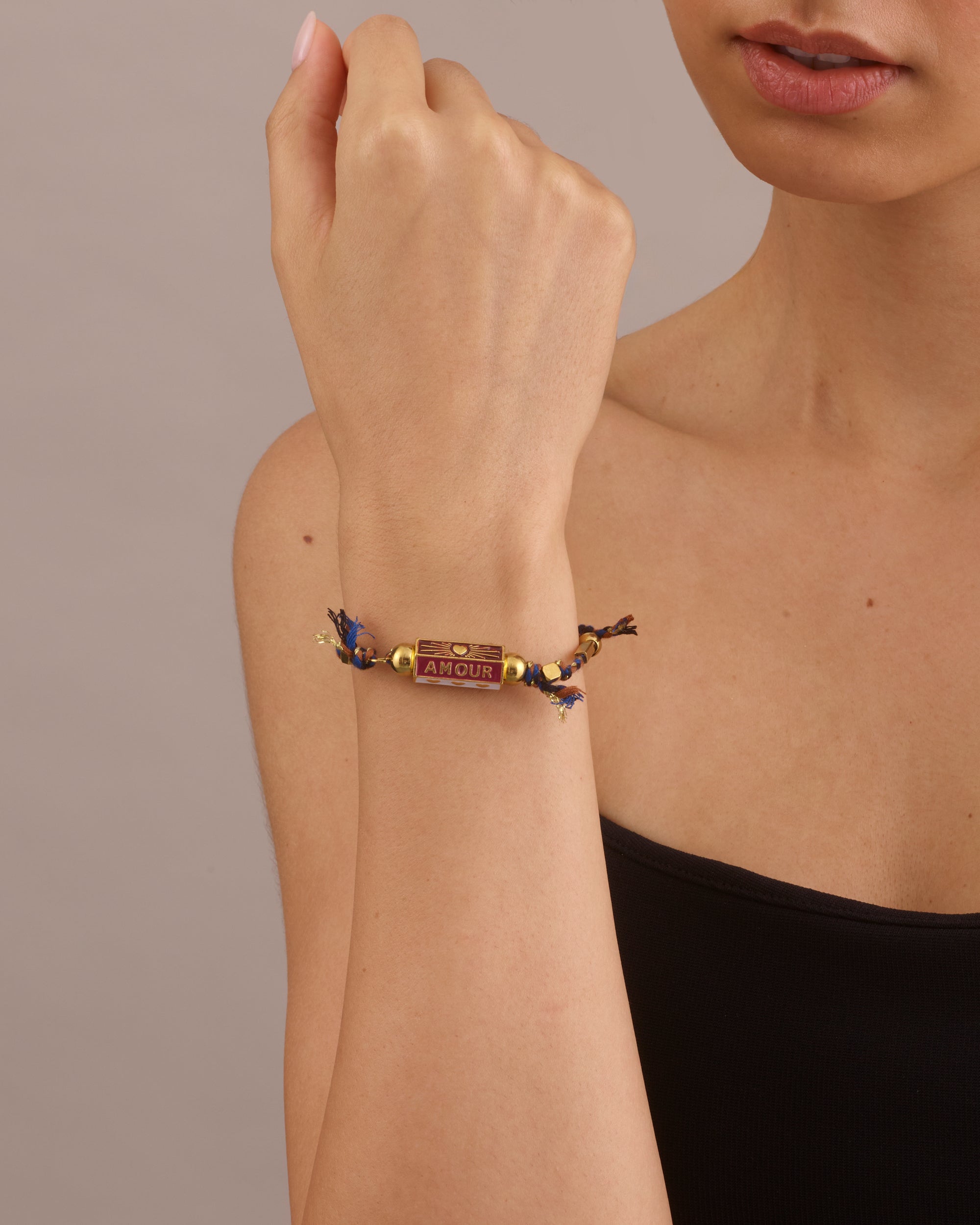 BOHEMIAN AMOUR CHARM BRACELET - BORDEAUX