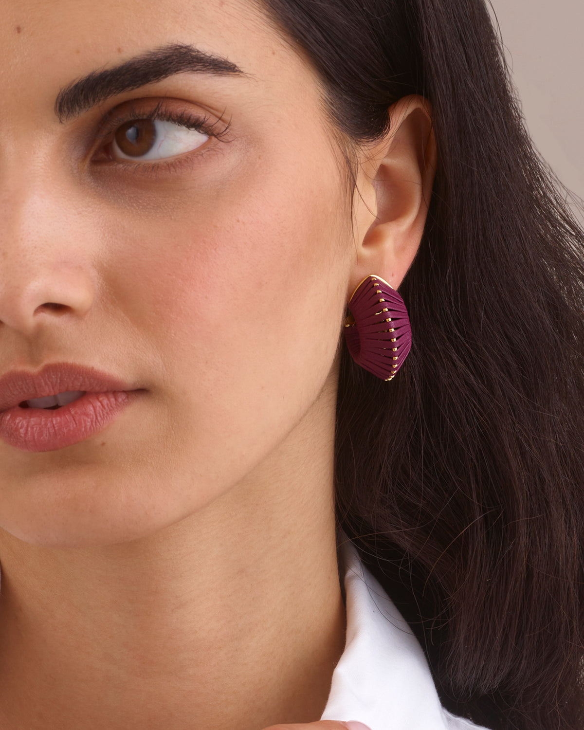 CHUNKY LEATHER HOOP EARRINGS - BURGUNDY