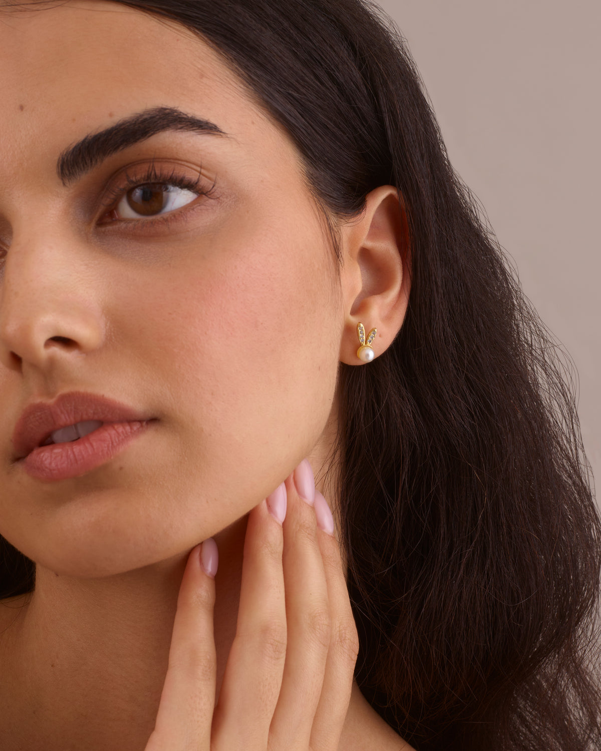 PEARL BUNNY EARRINGS