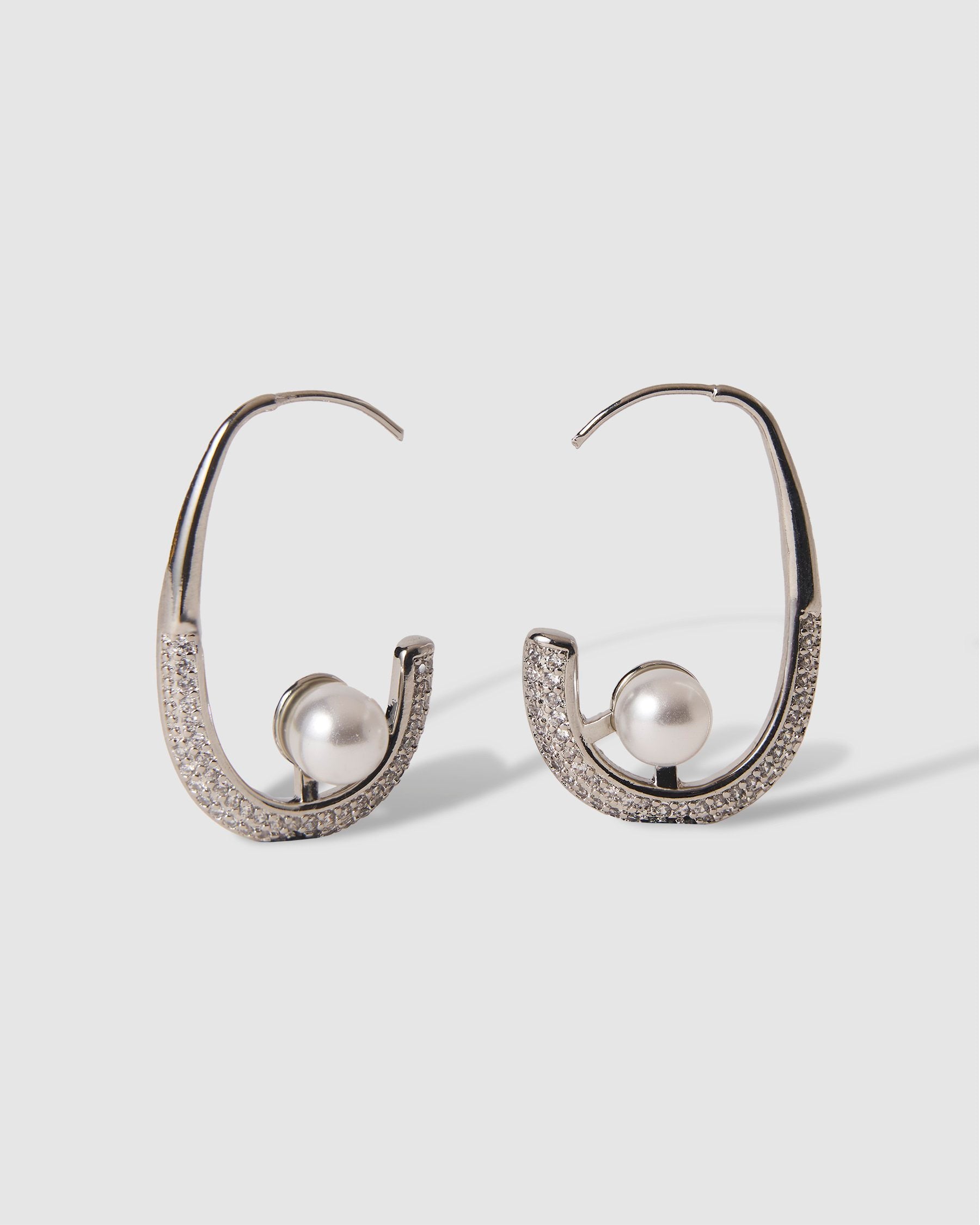 DIAMOND & PEARL HOOK EARRINGS - SILVER