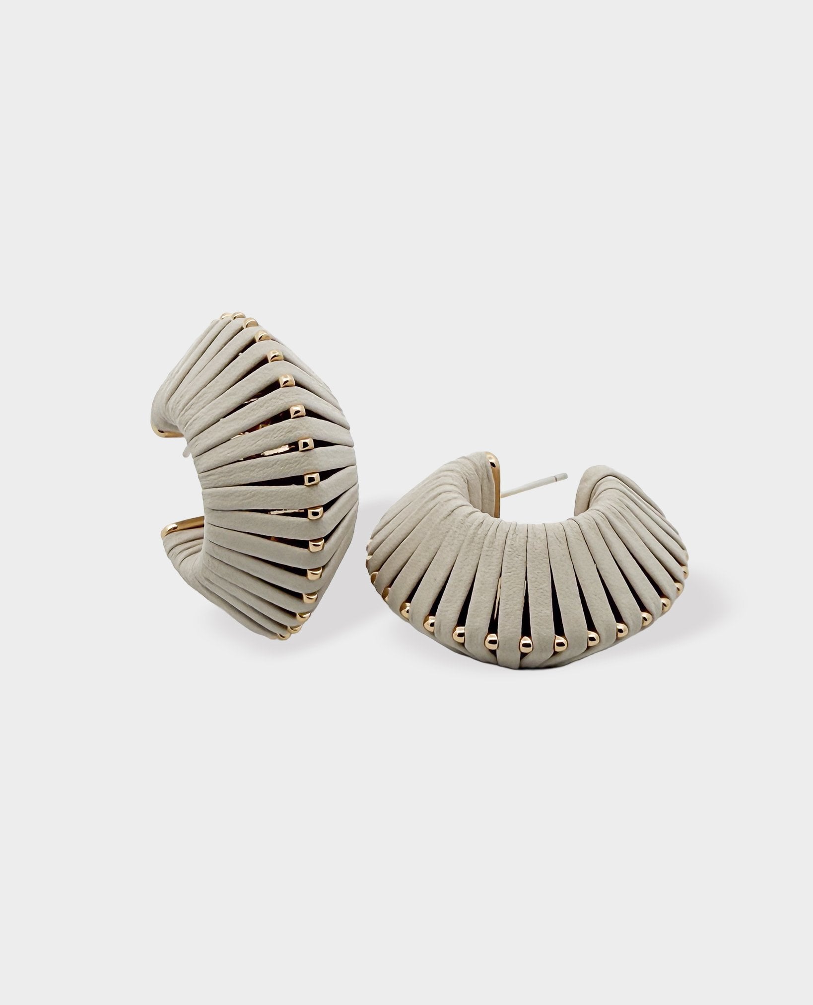CHUNKY LEATHER HOOP EARRINGS - WHITE