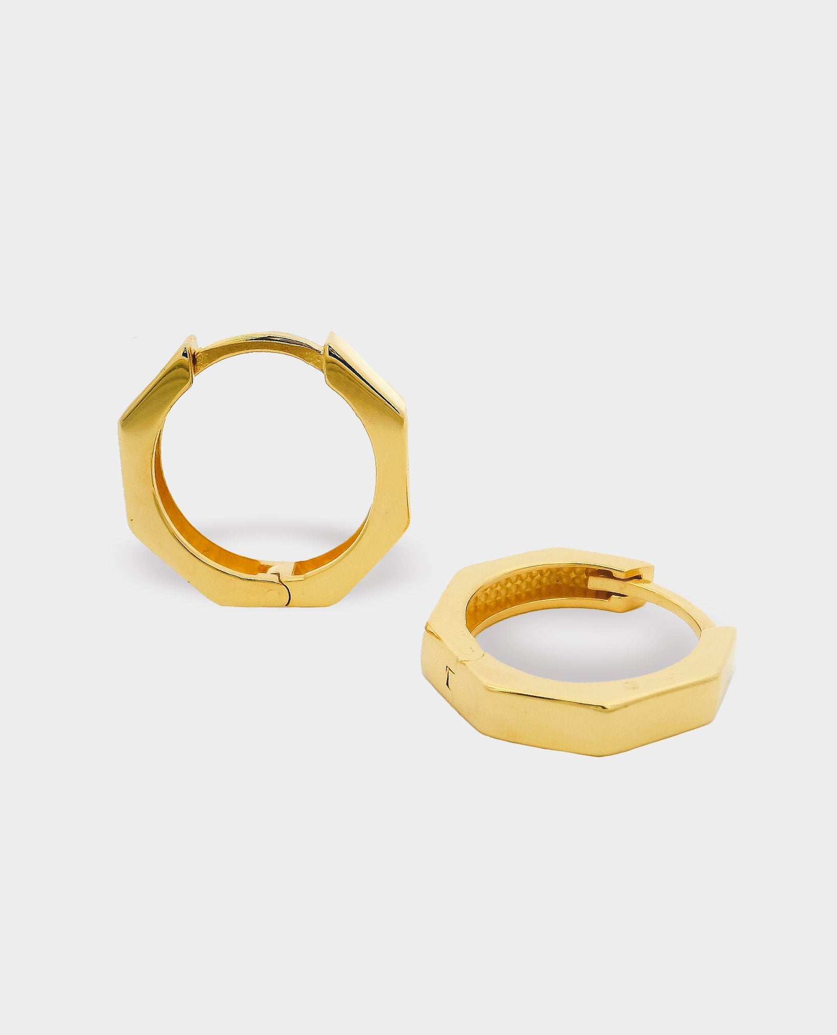 GEOMETRIC GOLD HOOP EARRINGS
