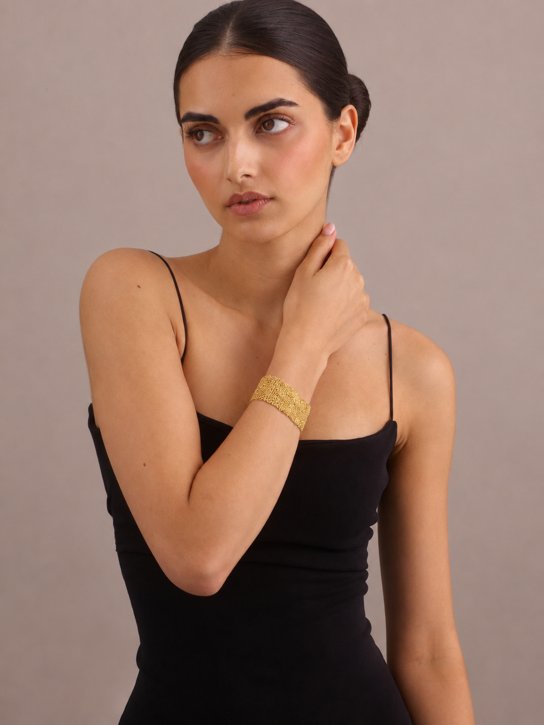 LUXE: THE GOLD MESH BRACELET