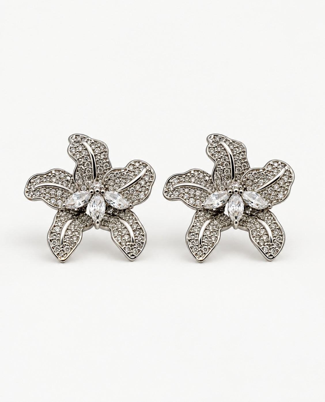 BLOSSOM SILVER STUD EARRINGS