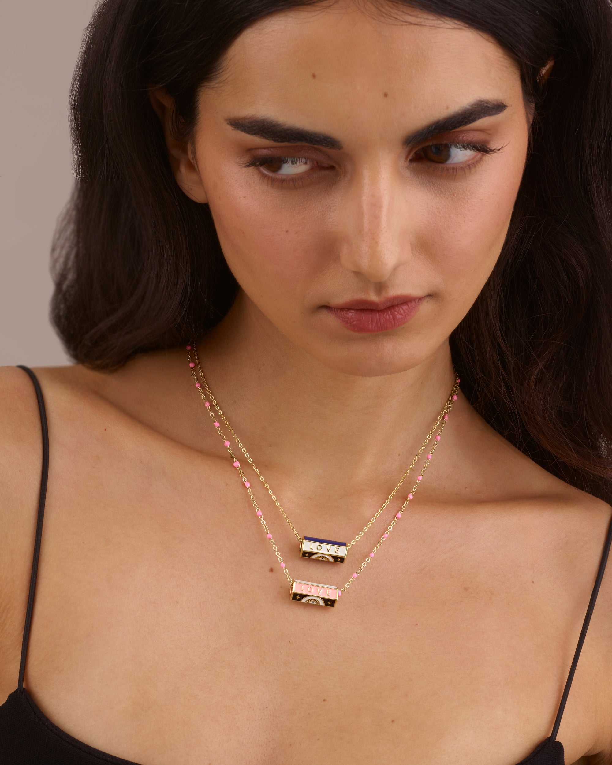 BOHEMIAN LOVE PENDANT NECKLACE - PINK