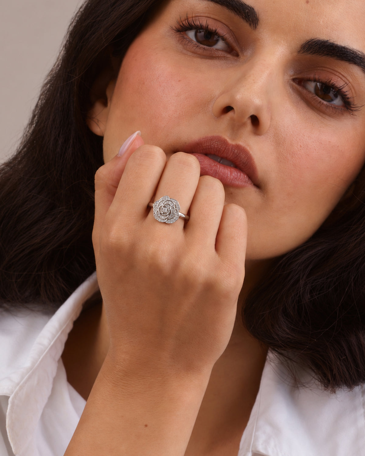 CAMELLIA SILVER COCKTAIL RING